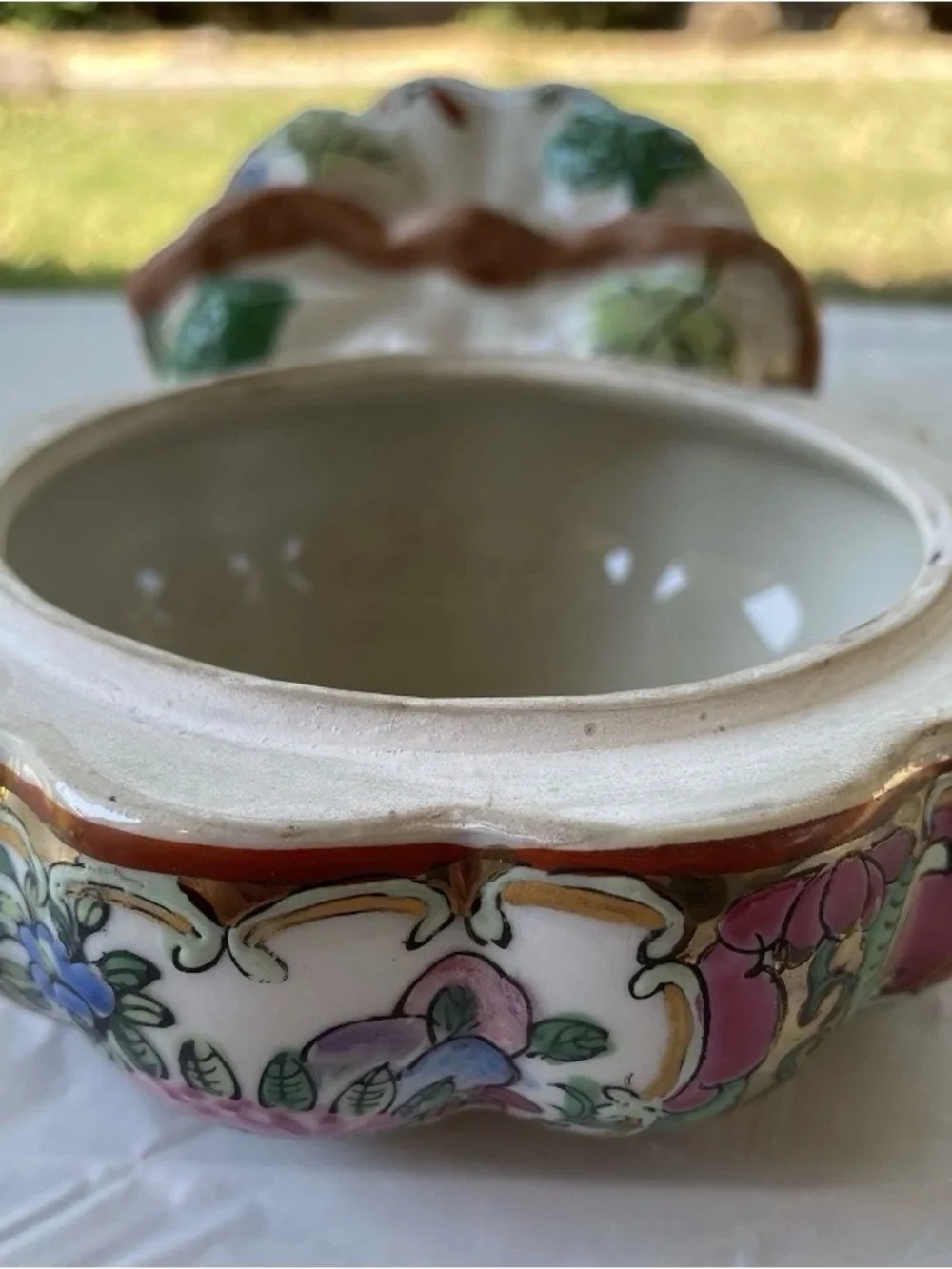 Rare Vtg Chinese Porcelain Trinket Famille Rose HandPainted Floral Jewelry Box